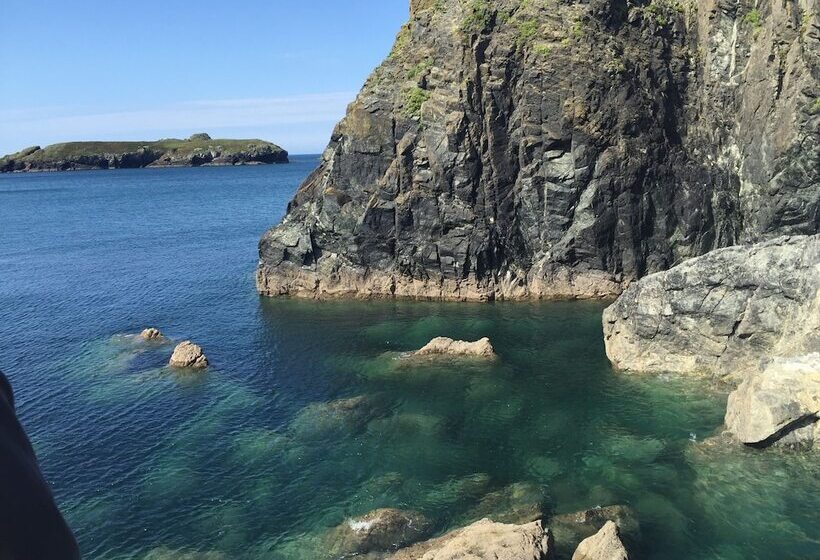 Beautiful 1 Bed Studio In Boyton Launceston