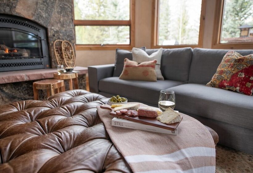 Cherry Ridge By Avantstay Incredible Mountain Mansion W/ Game Room, Hot Tub & Views!!