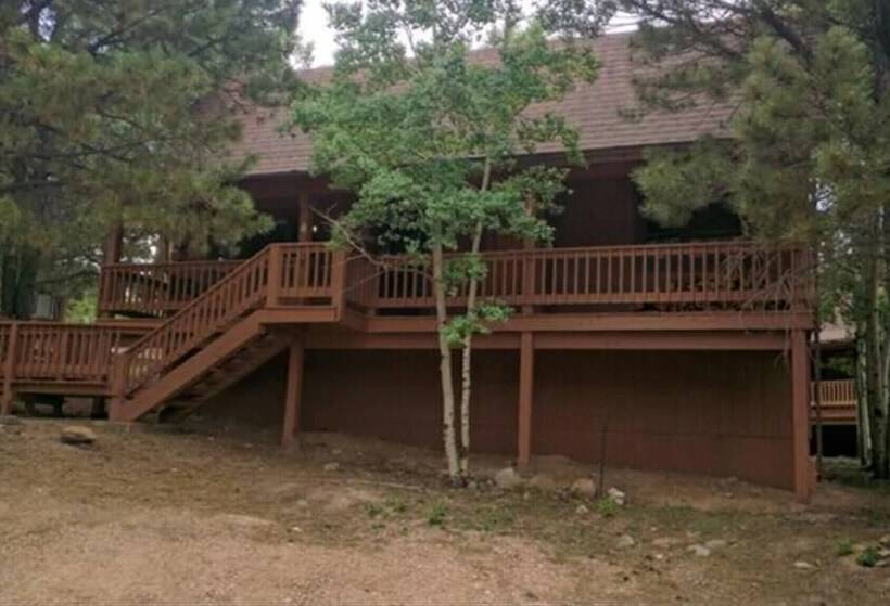 Entire Charming Cabin With Lake And Mountain View