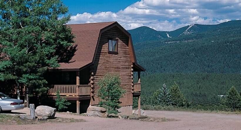 Entire Charming Cabin With Lake And Mountain View