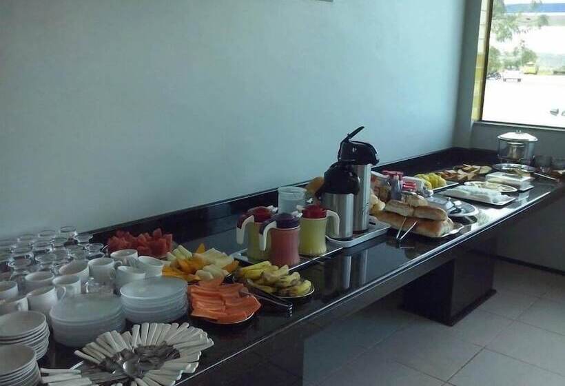 פונדק Pousada Alvorada