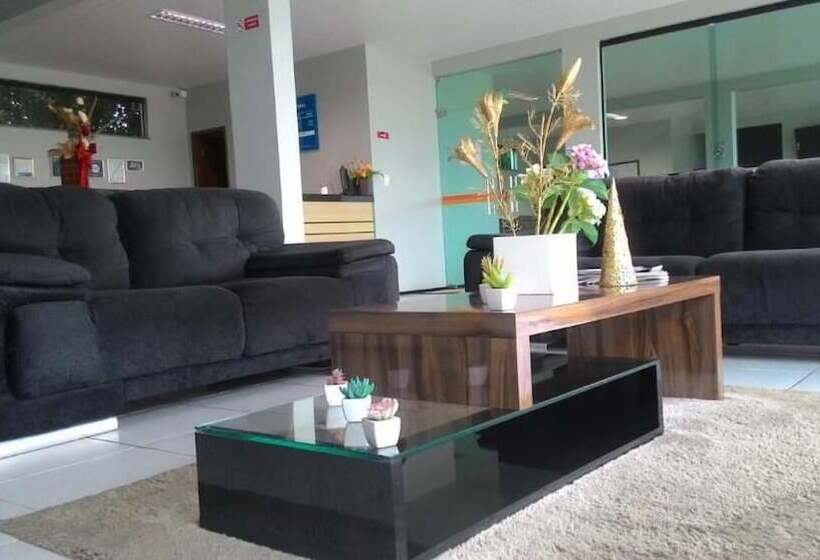 פונדק Pousada Alvorada