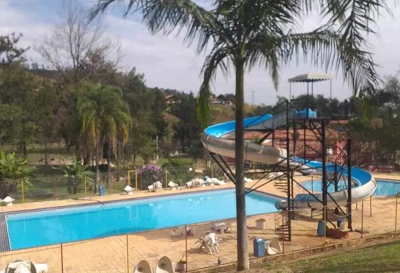 簡易ホテル Pousada Rafaela