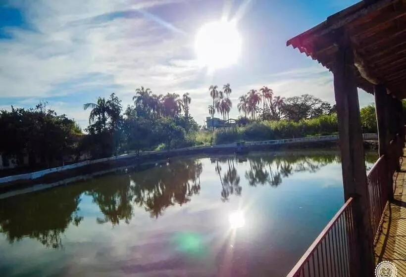 簡易ホテル Pousada Rafaela