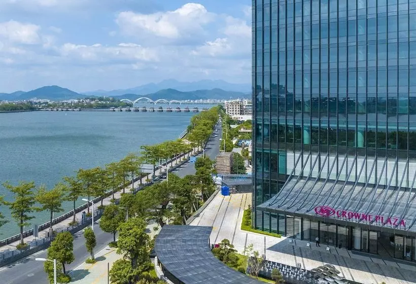 هتل Crowne Plaza Chaozhou Riverside By Ihg