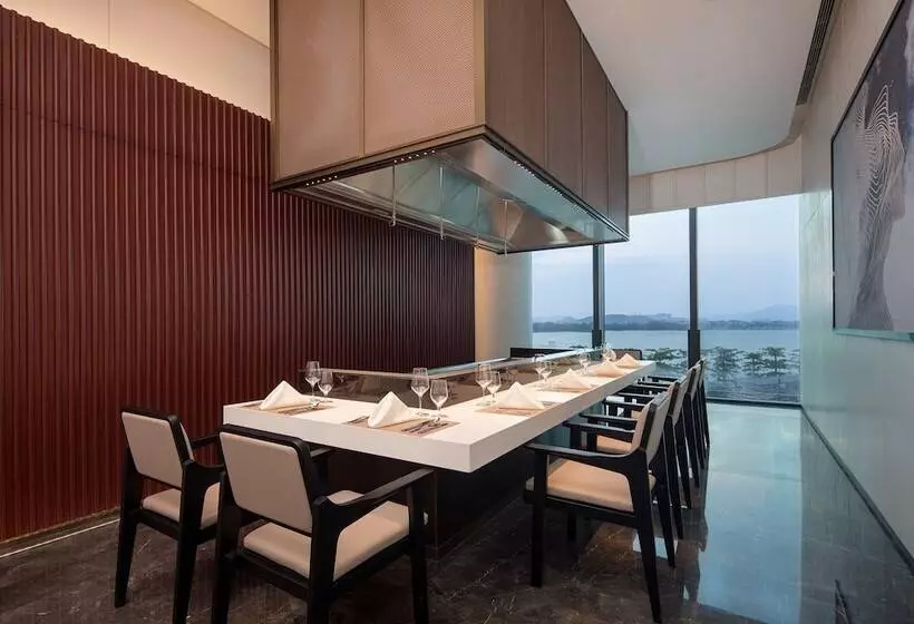 هتل Crowne Plaza Chaozhou Riverside By Ihg