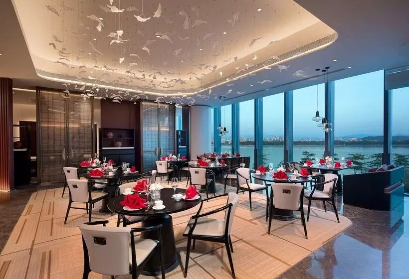 هتل Crowne Plaza Chaozhou Riverside By Ihg