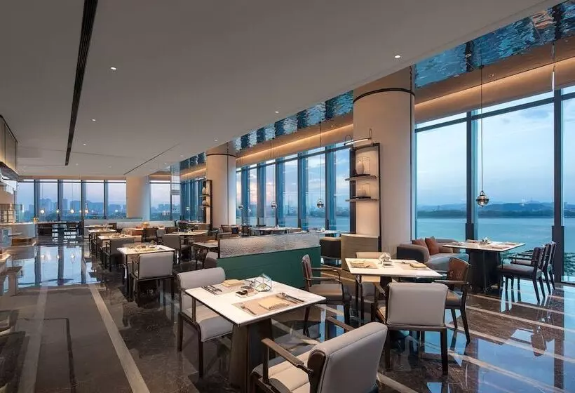 هتل Crowne Plaza Chaozhou Riverside By Ihg