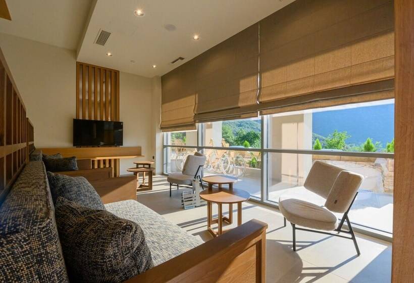 Denthis Hotel   Taygetos Mountain Getaway