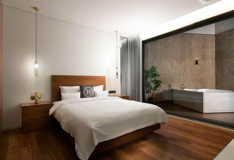 Hotel Jeonju Hanbit