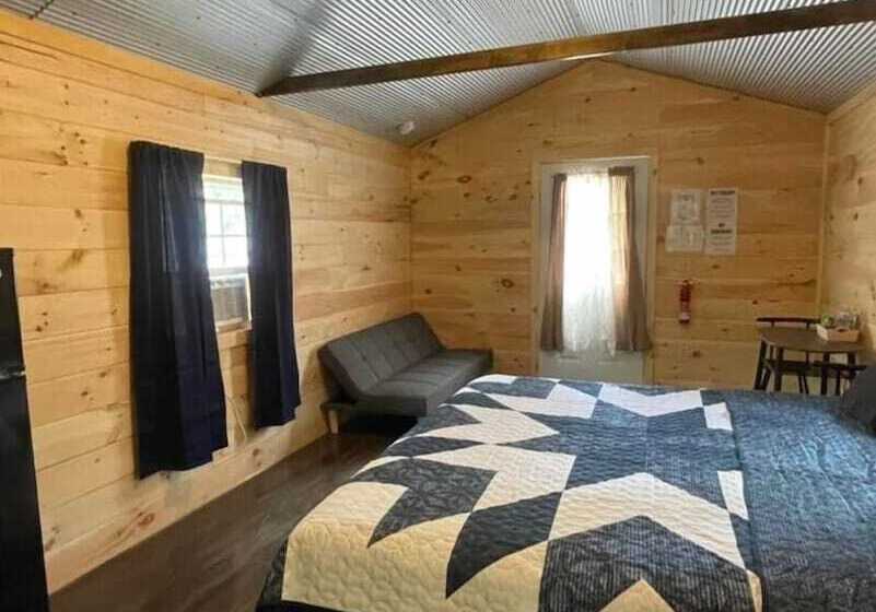 ホテル Laurel Creek Campground