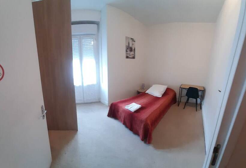 בית מלון כפרי Restaurant Le Parisien