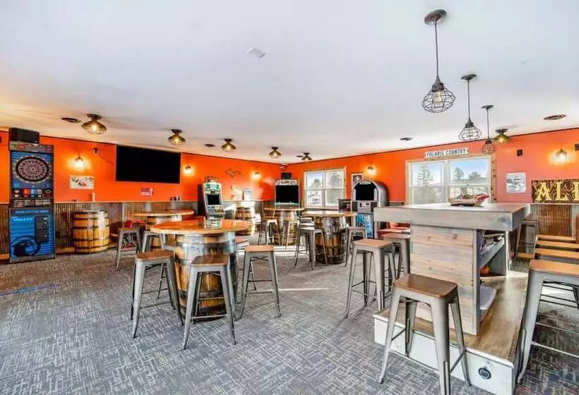 Hotelli Snow Chasers Lodge