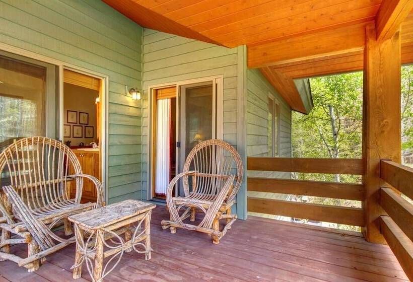 Nordic Retreat 5 Bedrooms Pac 2410 By Kbm