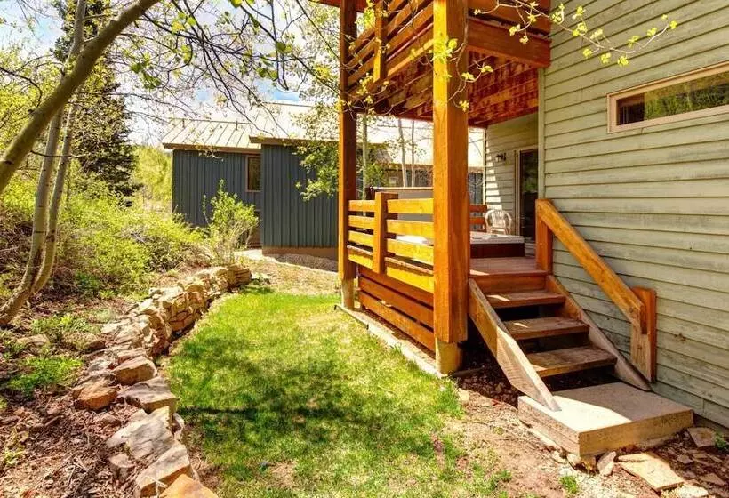 Nordic Retreat 5 Bedrooms Pac 2410 By Kbm