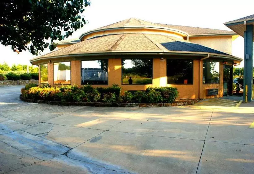 Motelli Sonesta Essential Van Buren