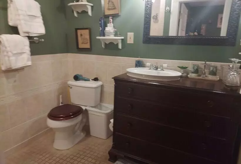 Residenssi Alling House