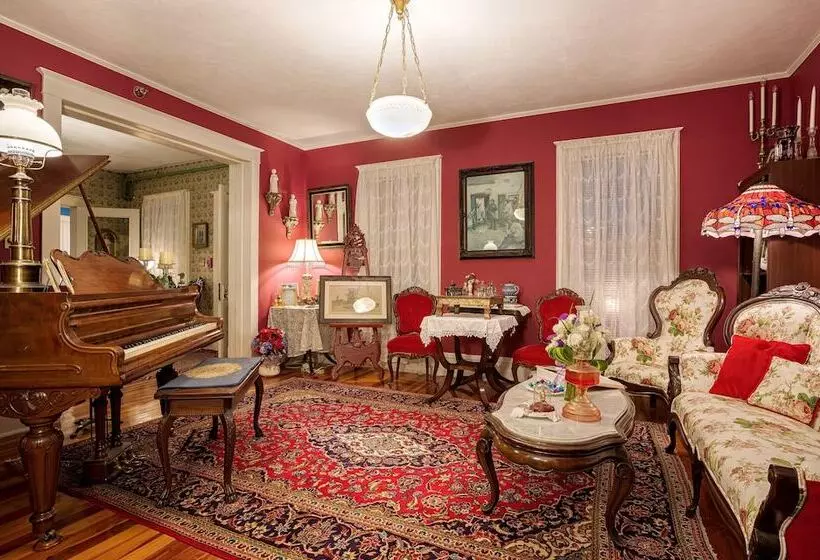 Residenssi Alling House