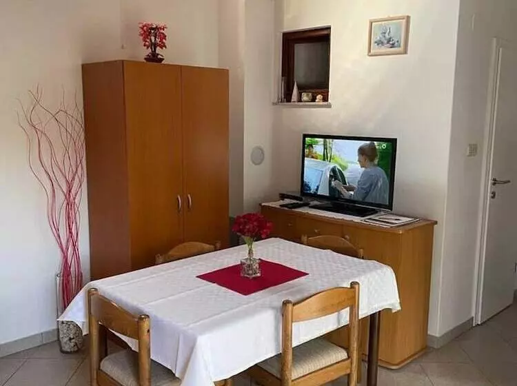 レジデンス Cosy Apartment Near The Beach In Medulin, Croatia