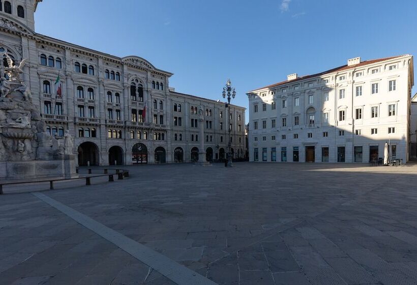 اقامتگاه Grand Hotel Duchi D Aosta Apartments