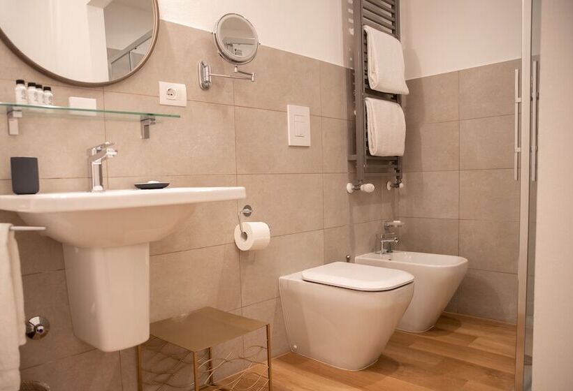 اقامتگاه Grand Hotel Duchi D Aosta Apartments