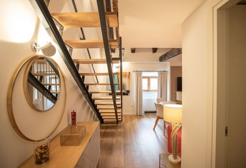 اقامتگاه Grand Hotel Duchi D Aosta Apartments