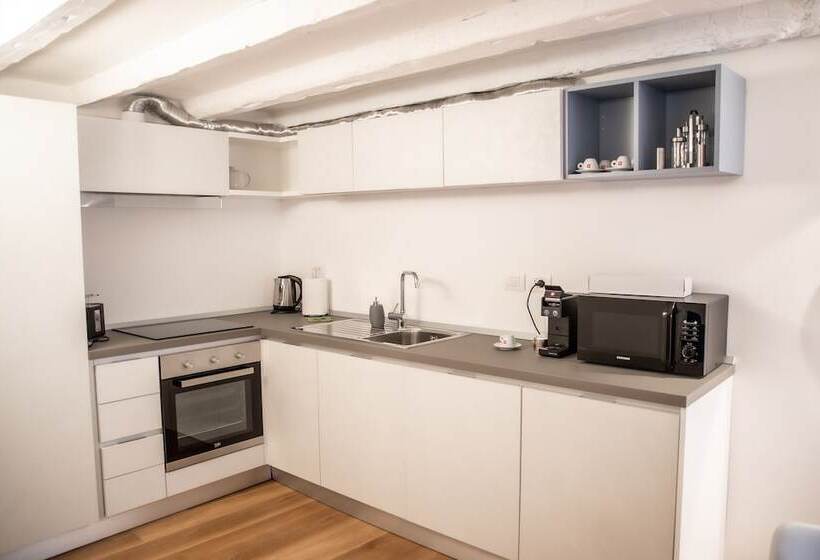 اقامتگاه Grand Hotel Duchi D Aosta Apartments