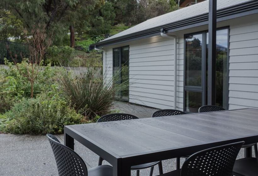 اقامتگاه Vancouver S End By The Bnb Collection