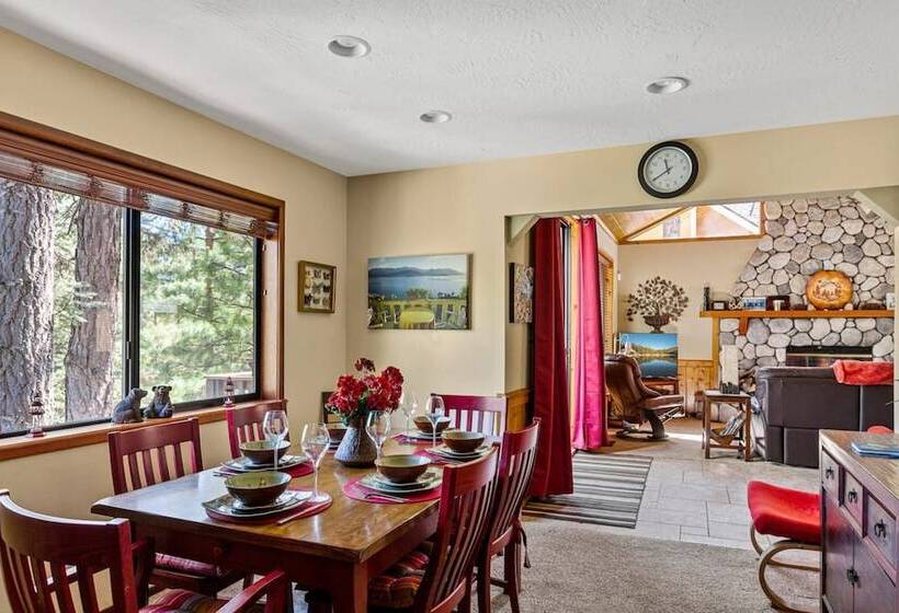 Sutter Ln By Avantstay Beautifully Remodeled Kitchen,4cabin Chic Bedrooms
