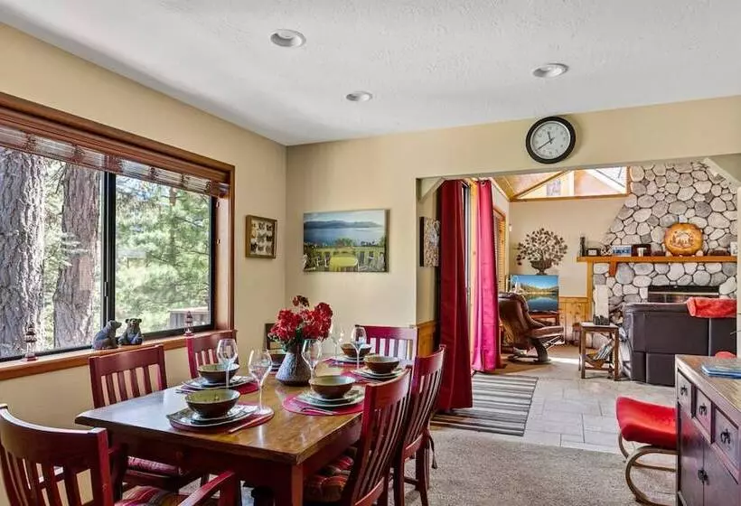 Sutter Ln By Avantstay Beautifully Remodeled Kitchen,4cabin Chic Bedrooms