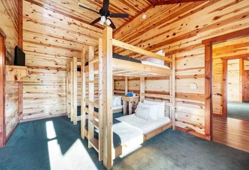 Sycamore By Avantstay Spectacular Mountain Home W/ Indoor Pool, Hot Tub, Home Theatre & Fire Pit!