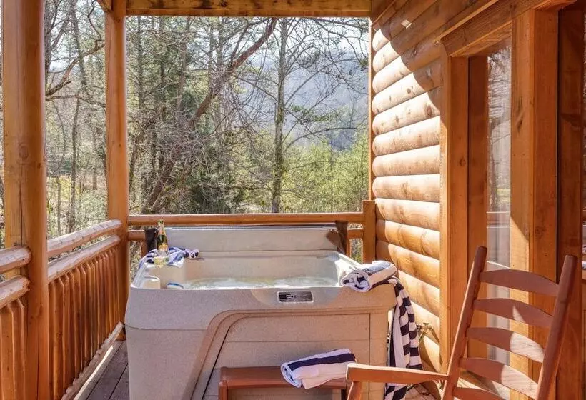 Sycamore By Avantstay Spectacular Mountain Home W/ Indoor Pool, Hot Tub, Home Theatre & Fire Pit!