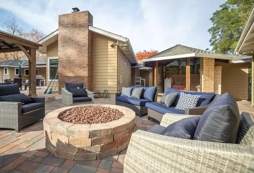 Wildflower By Avantstay Gorgeous Wine Country Home W/ Pool, Bocce Ball Court & Huge Yard!