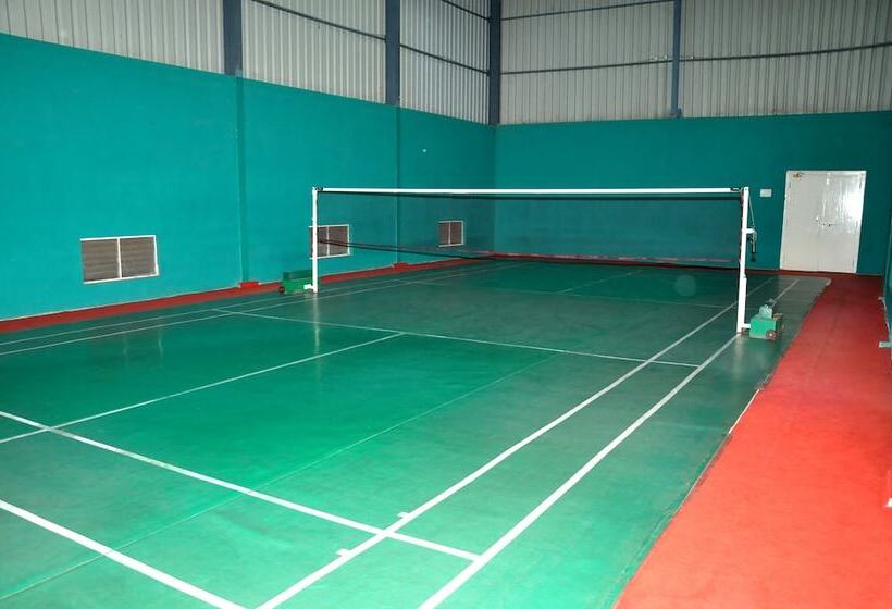 צימר Cosmopolitan Cultural Centre