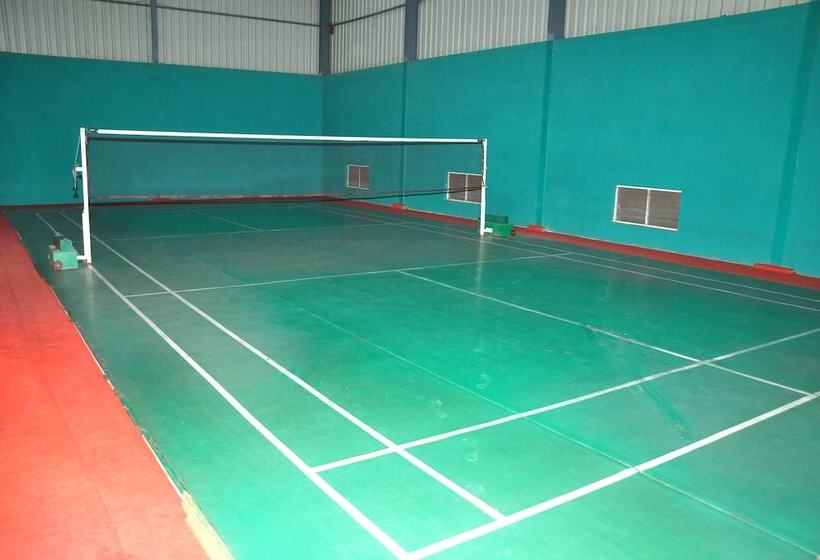 צימר Cosmopolitan Cultural Centre