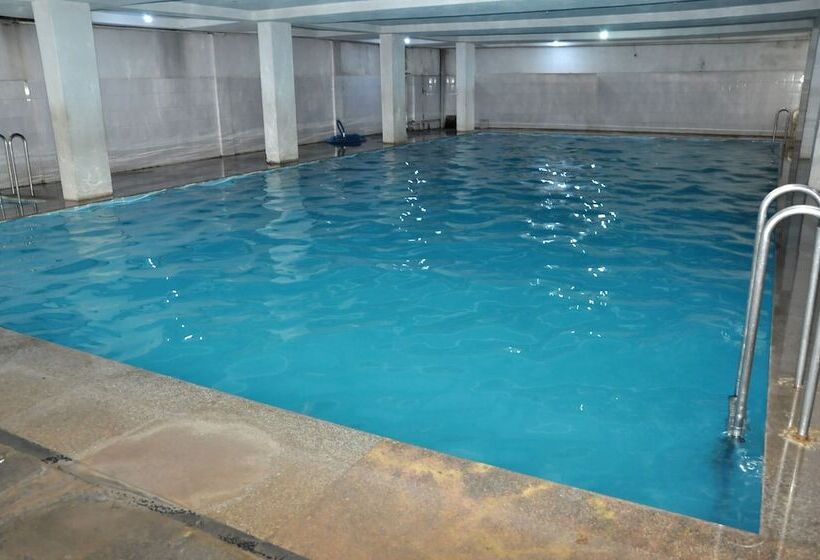 צימר Cosmopolitan Cultural Centre