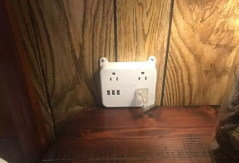 Grizzly Bear Lodge Rustic Cabin By Yosemite Region Resorts