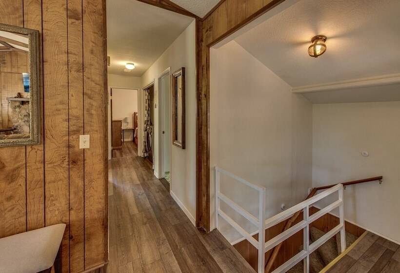 Grizzly Bear Lodge Rustic Cabin By Yosemite Region Resorts