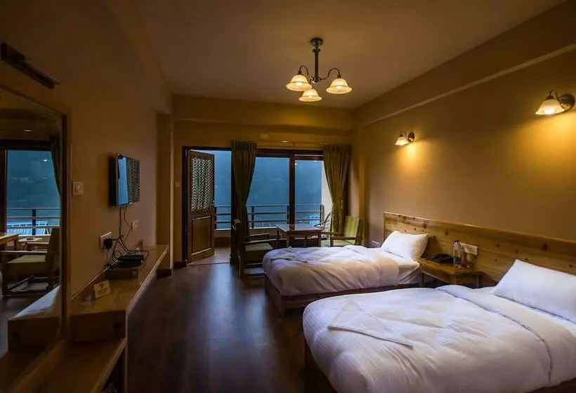 هتل 100 Petals Gangtok 12 Mins From Mg Marg
