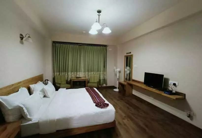 هتل 100 Petals Gangtok 12 Mins From Mg Marg