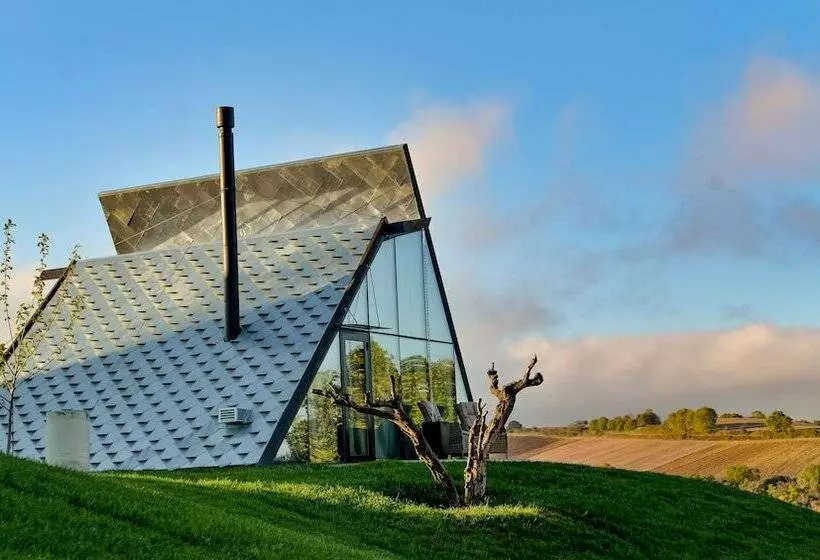 Hotelli 3 Hills Boutique