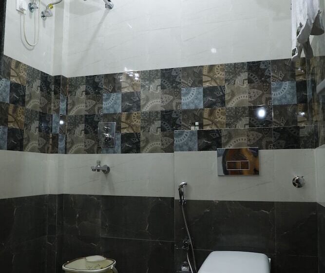 בית מלון כפרי Aaria Residency