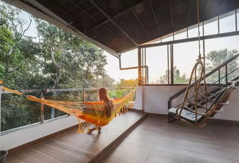 Hotel Aaria Residency