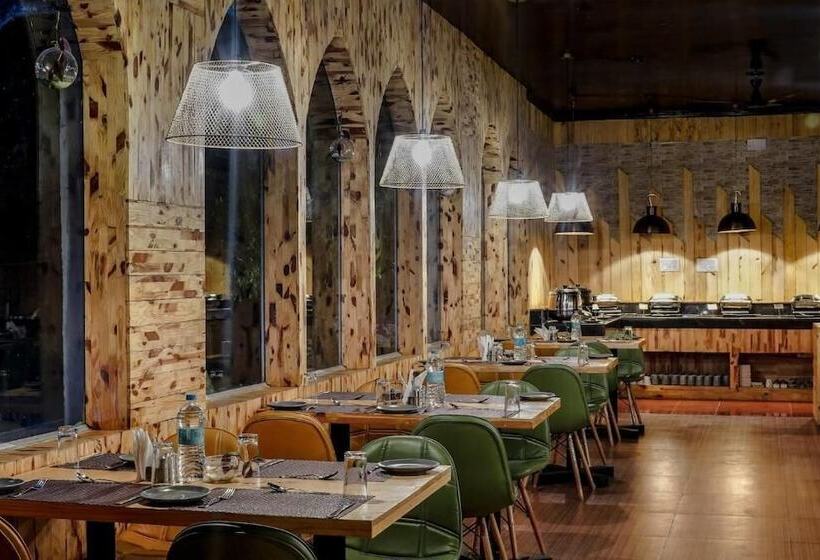 Отель Corbett Ambience Resort