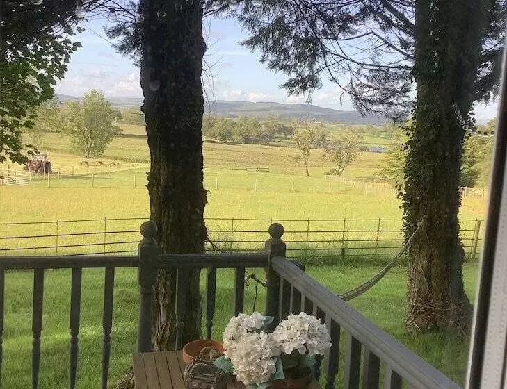 Hotelli Dobbin The Horse Box In The Lake District