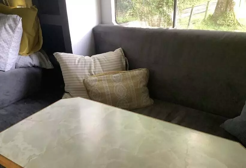 Hotelli Dobbin The Horse Box In The Lake District