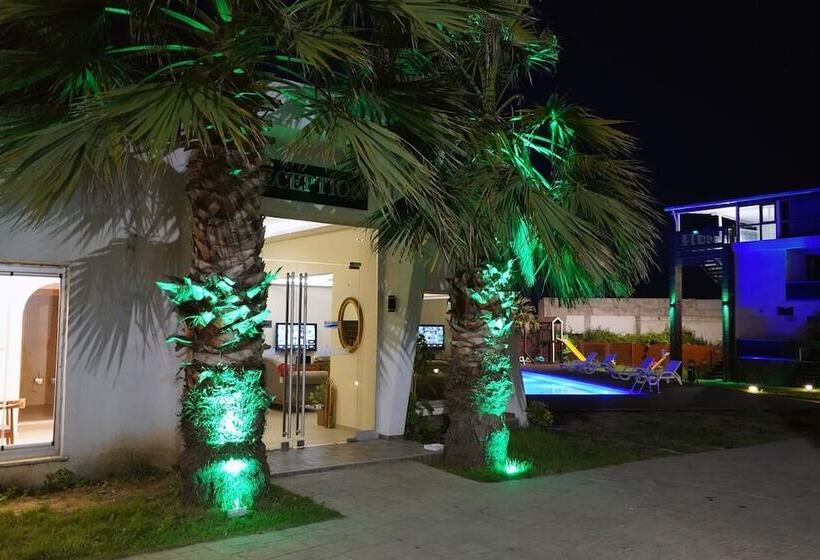 酒店 Mad Sea Beach