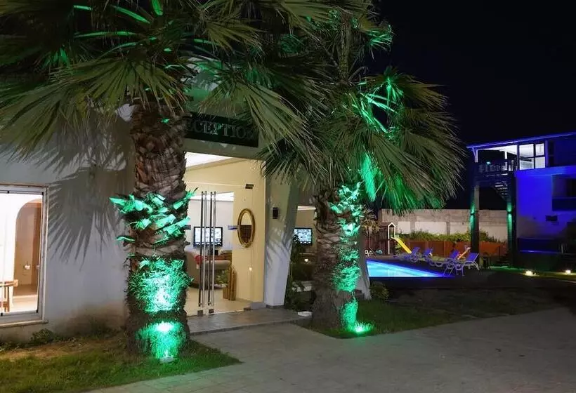 ホテル Mad Sea Beach