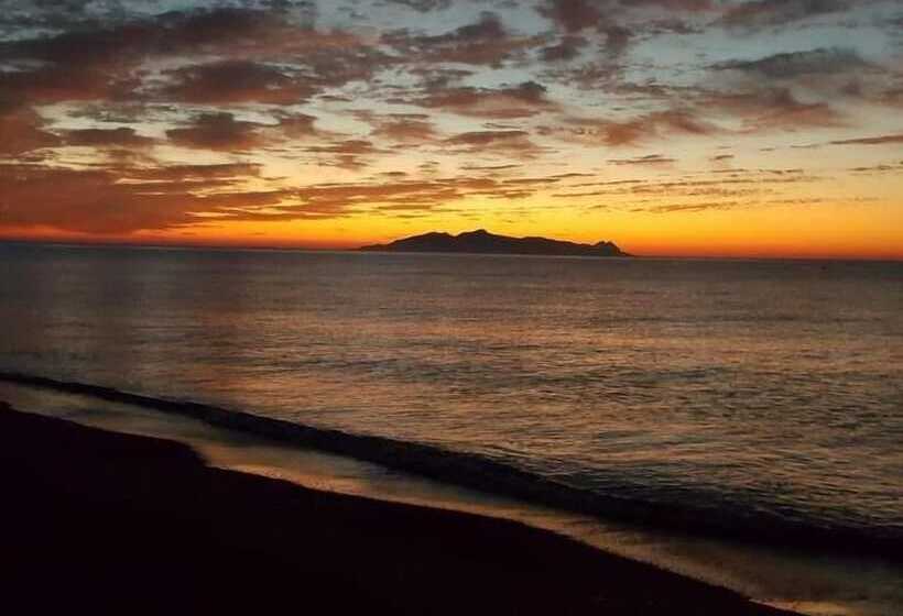 בית מלון כפרי Opalia Suites