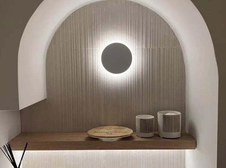 Hotelli Opalia Suites